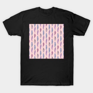 Boho Chic Feather Pattern - Peach Background T-Shirt